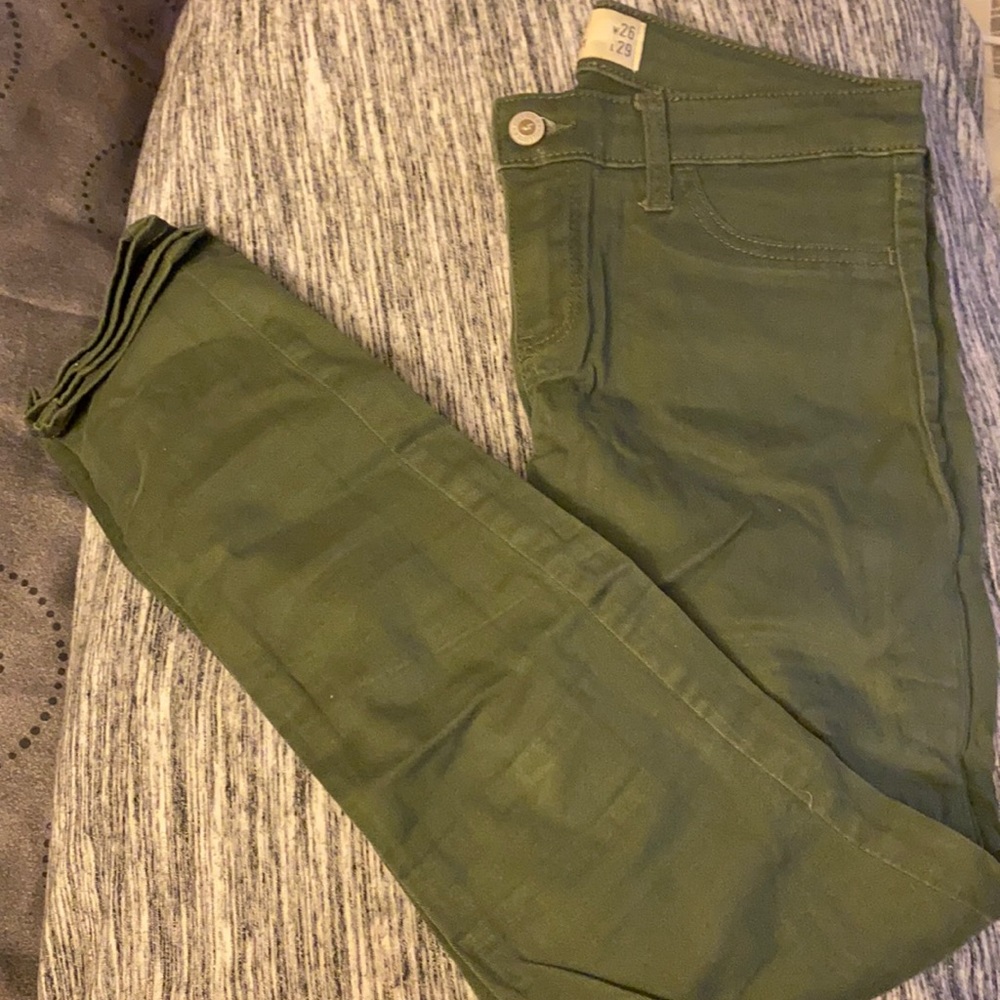 Hollister army green super skinny jeans size 3S